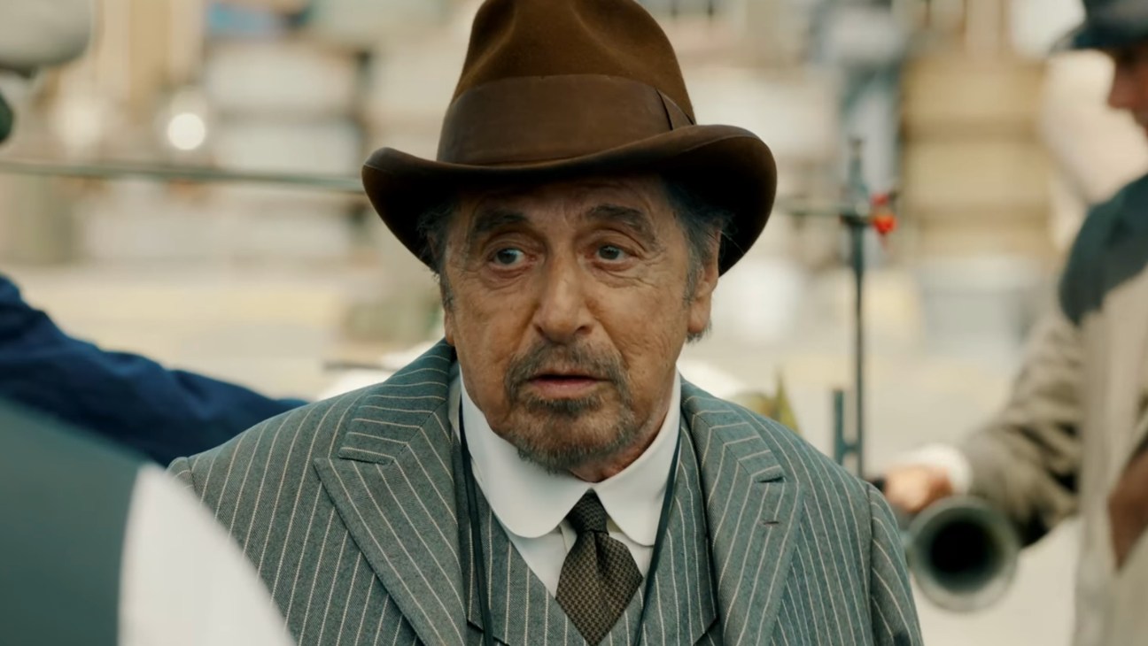 Al Pacino en Anthony Hopkins scheuren over het scherm in de trailer van 'Maserati: The Brothers'