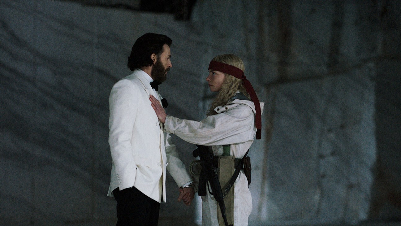 Anya Taylor-Joy wil Chris Evans in een vulkaan gooien: Bekijk hier de trailer van Sacrifice