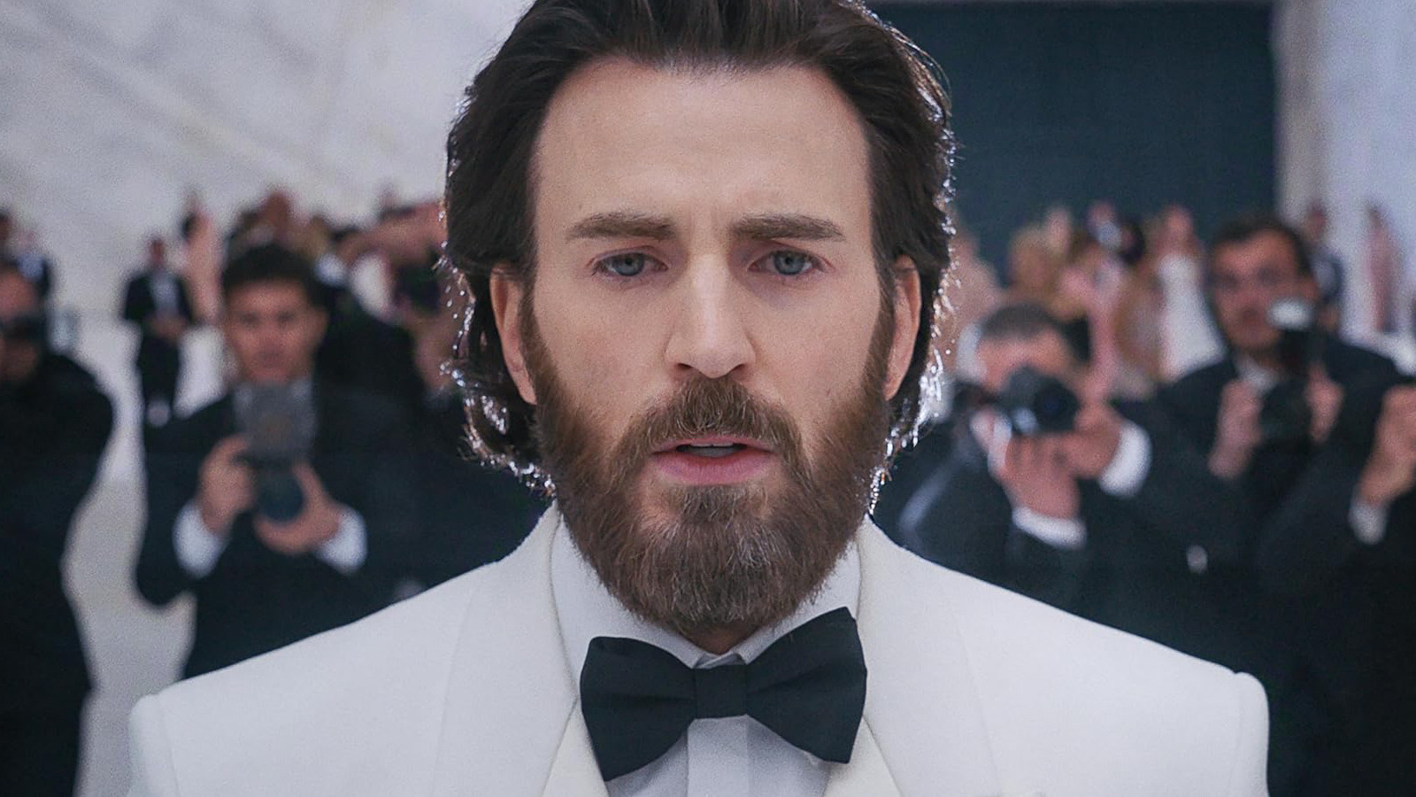 Chris Evans en Anya Taylor-Joy schitteren in de knotsgekke Netflix-topper Sacrifice
