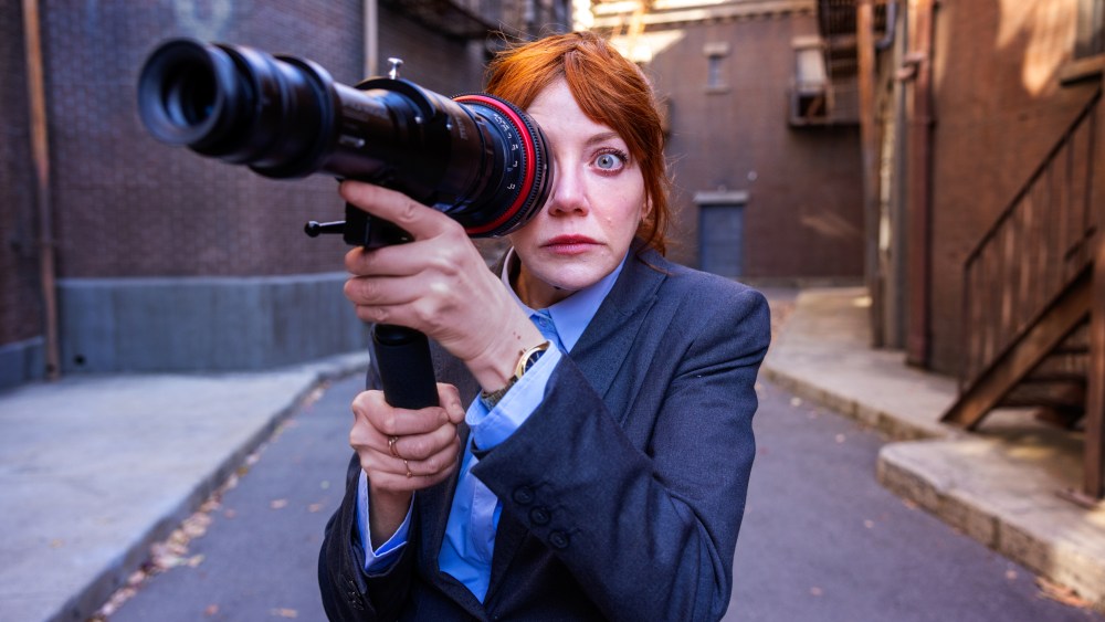 Philomena Cunk fileert de filmgeschiedenis in de nieuwe reeks 'Cunk on Cinema'